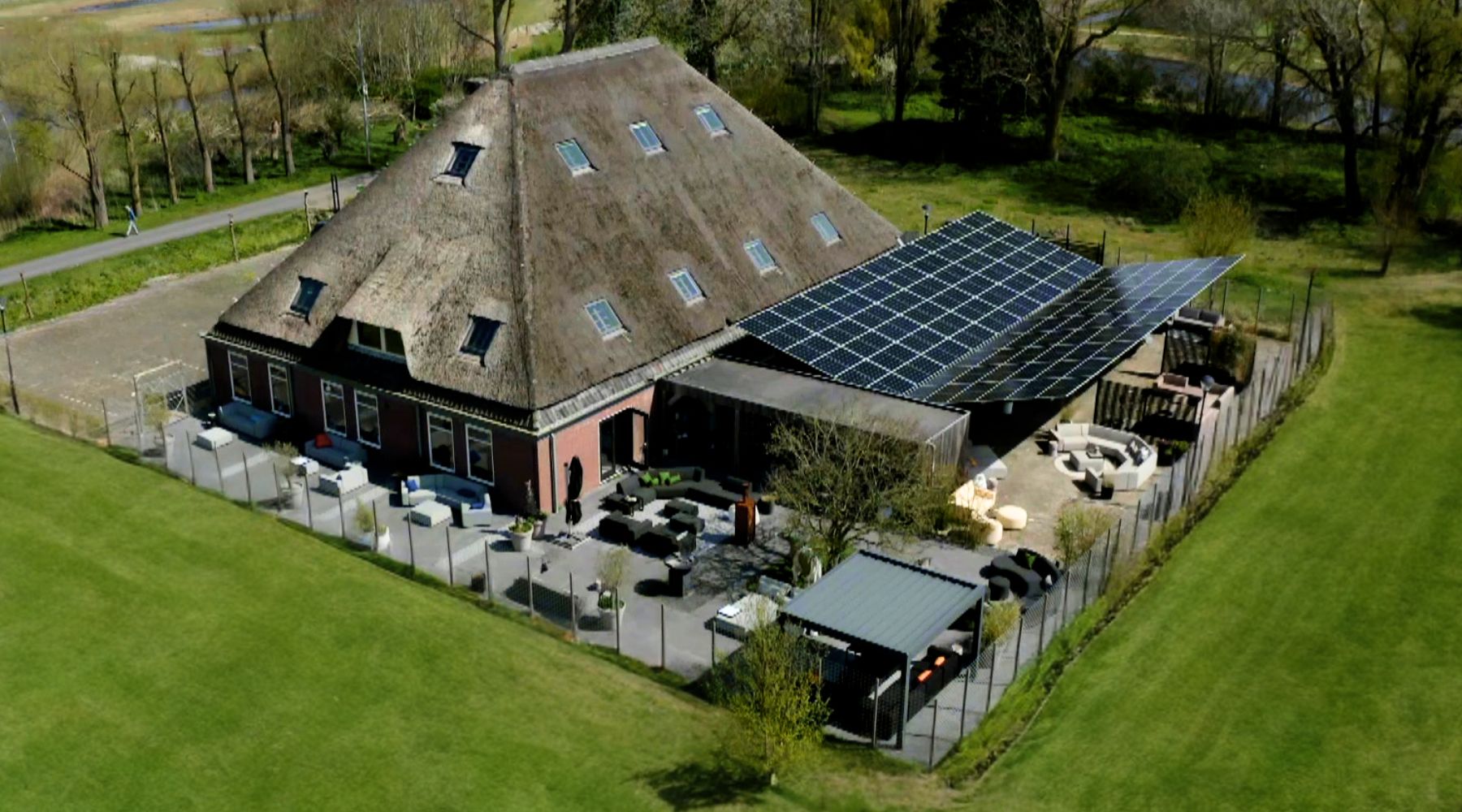Bubalou Alkmaar showroom, nijenburgerweg 7.