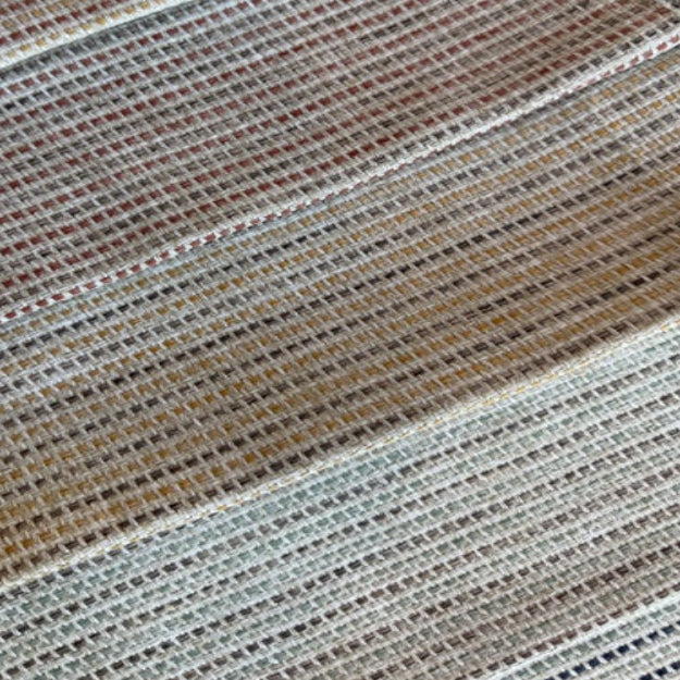 Color swatch Deluxe Light Taupe