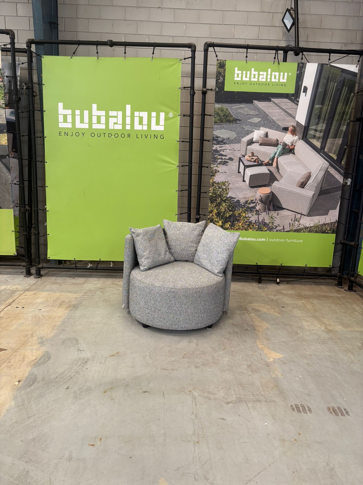 SALE | 1x Roundabout fauteuil in deluxe STEEL
