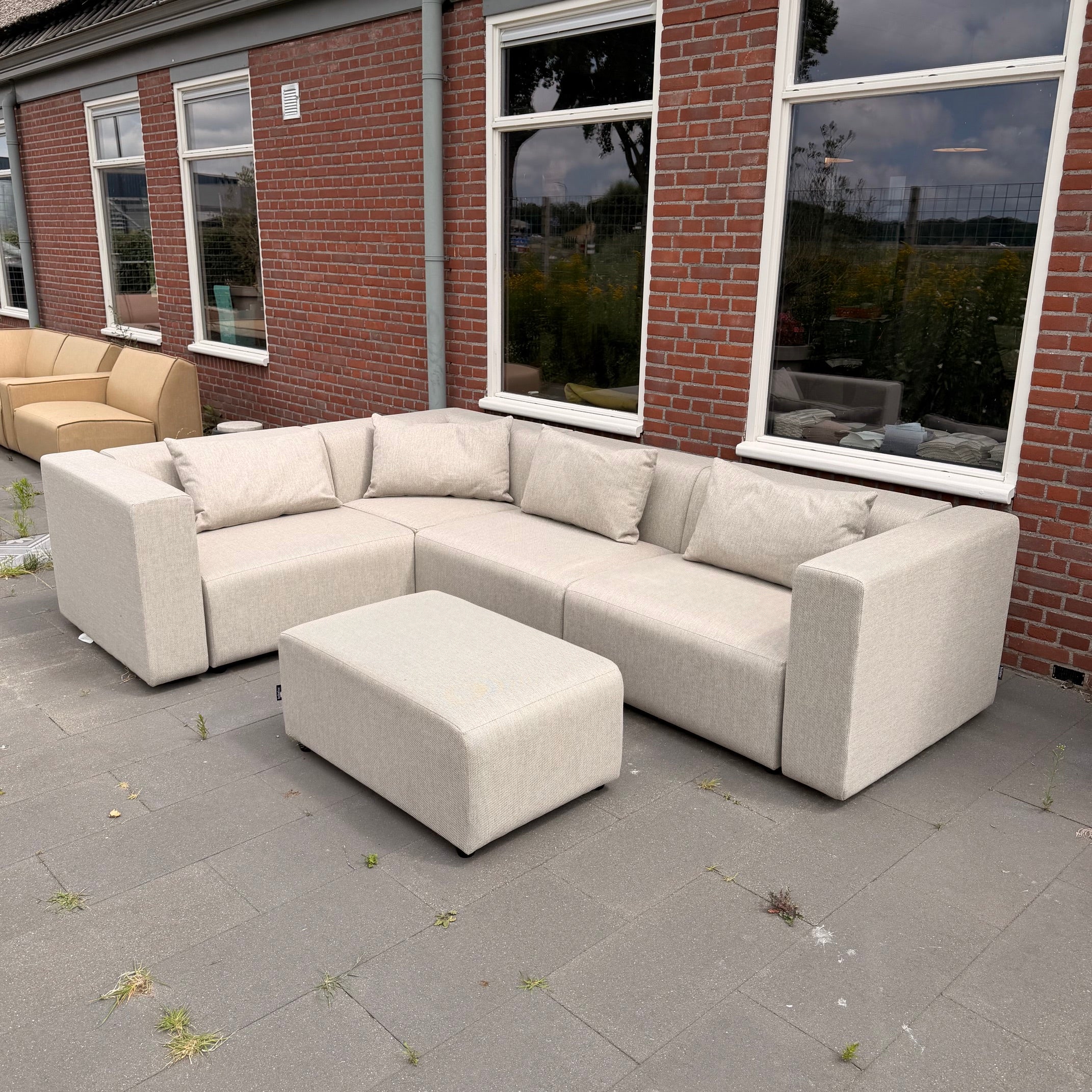 SALE | Bended sofa 6-seater in deluxe charcoal