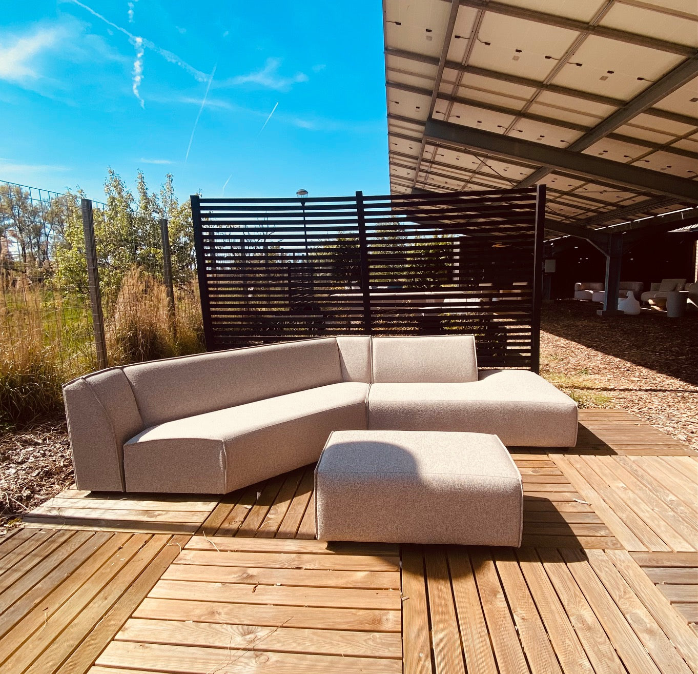 SALE | KniQ enkel lounge rechts + hocker small Deluxe Light Taupe
