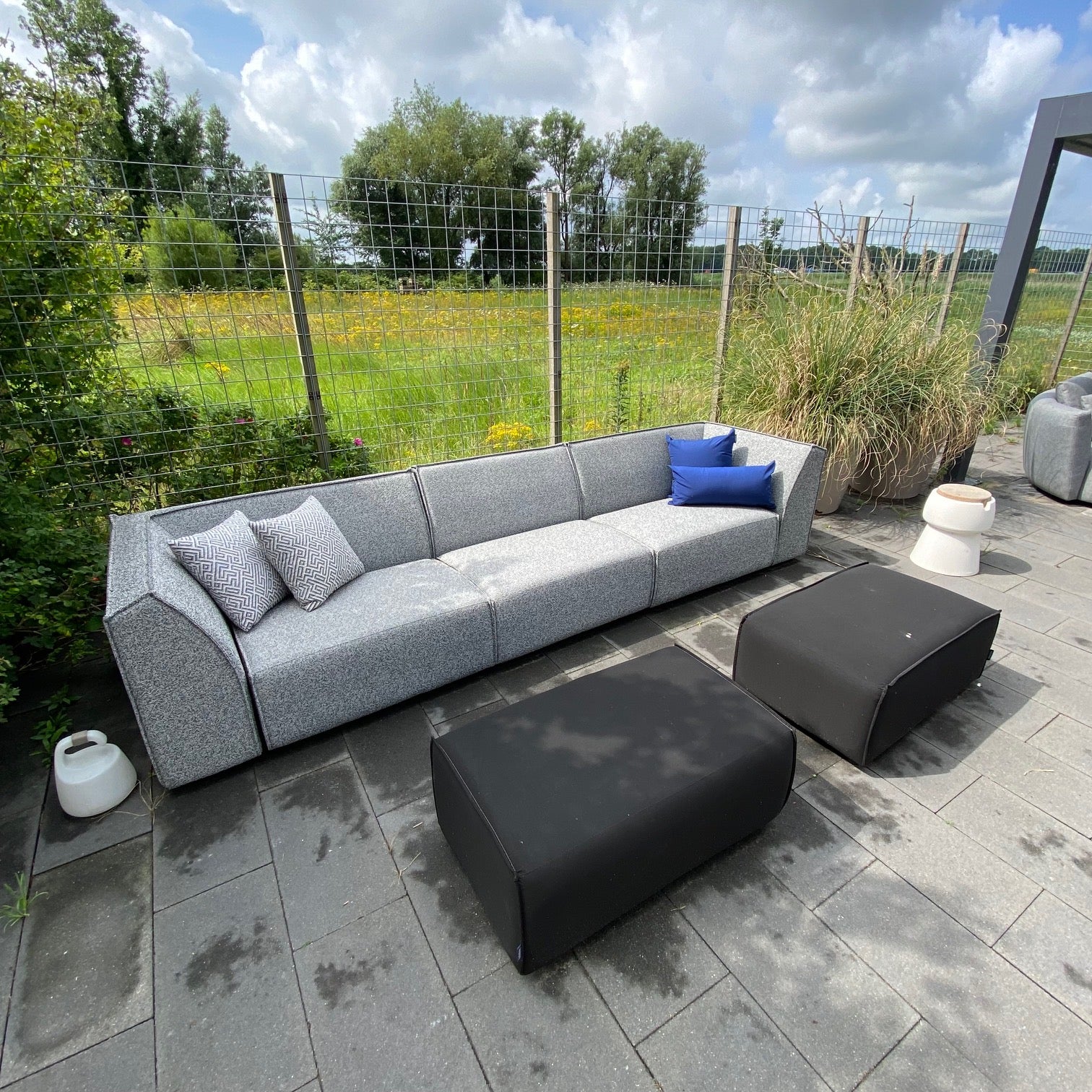 SALE |  Chill 6-zits 332 cm Deluxe steel + 2x hocker small Uni black