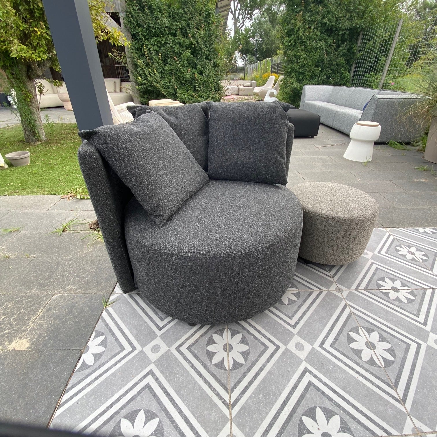 SALE |  Roundabout fauteuil + poef 50 cm in Deluxe antraciet en charcoal