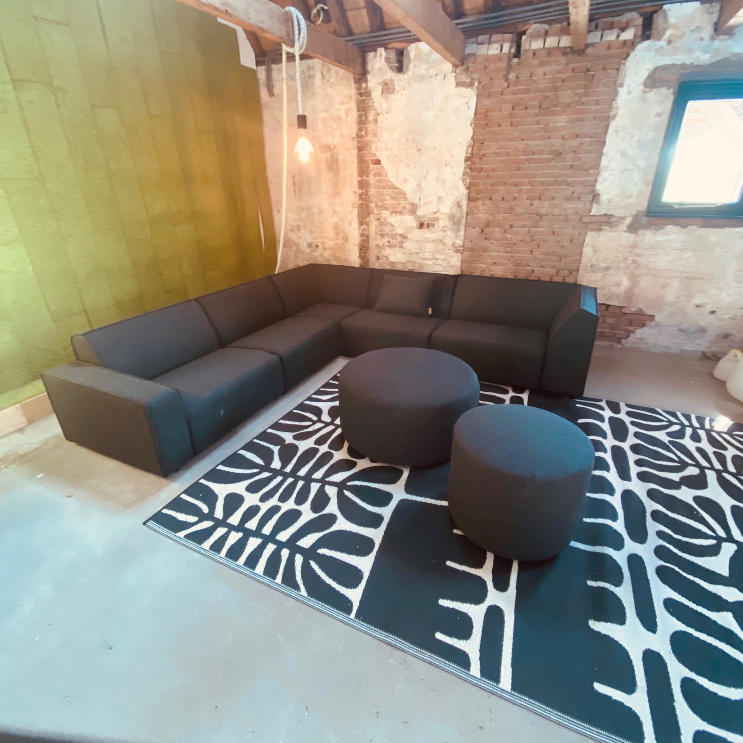 SALE overtollige voorraad |Icon/Chill 8-zits hoek + 2x ronde hocker in Deluxe antraciet (LAATSTE)