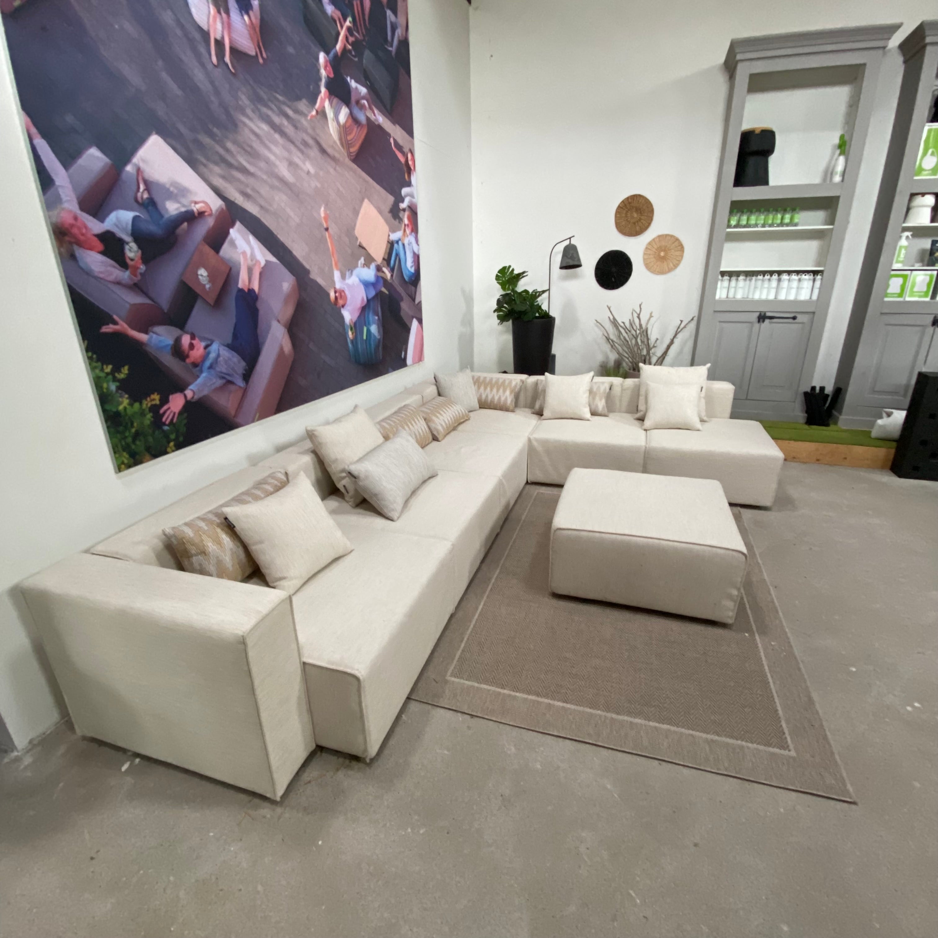 SALE |  Random 8-zits + hocker modulair - naar eigen wens te plaatsen