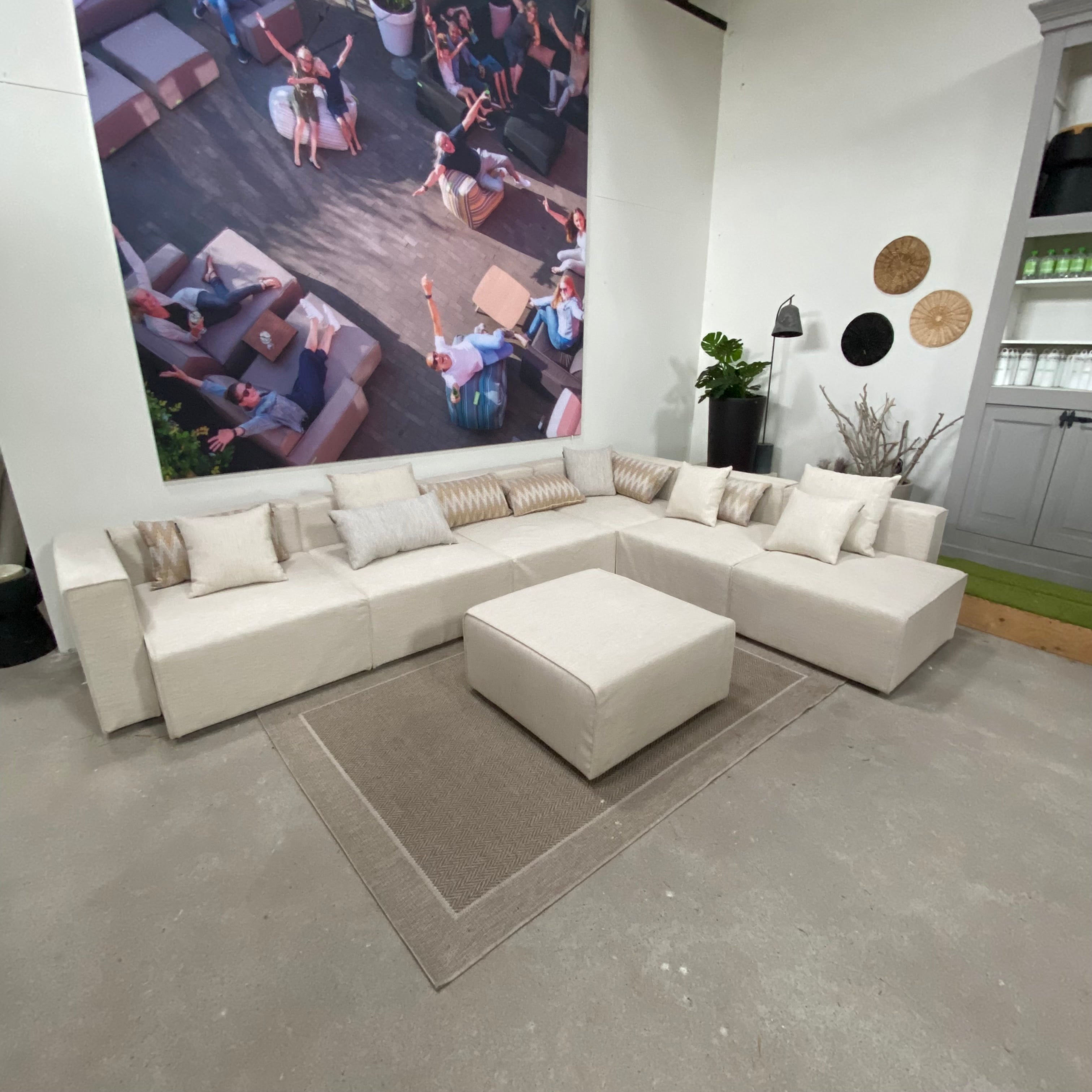 SALE |  Random 8-zits + hocker modulair - naar eigen wens te plaatsen