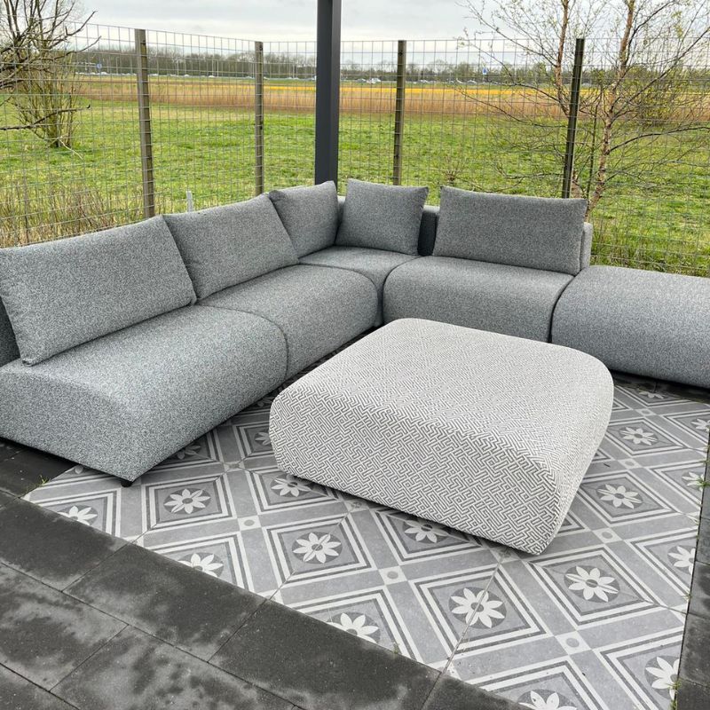 SALE | Luxury 230x340 + hocker deluxe steel + hocker speciaal Design Maze Grey